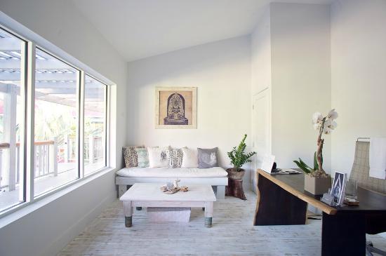 Retreat Yoga and Wellness Studio