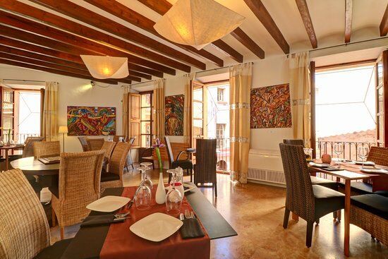 Q11 Restaurant